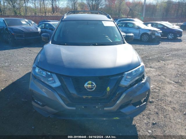 5N1AT2MV8JC809559 Nissan ROGUE SV