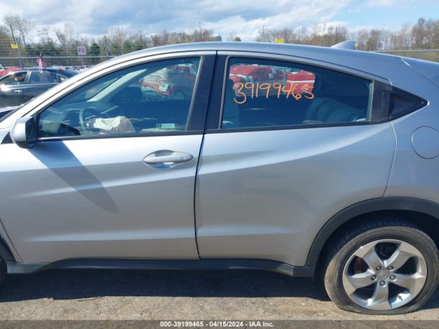 3CZRU6H33KG724786 Honda HR-V LX