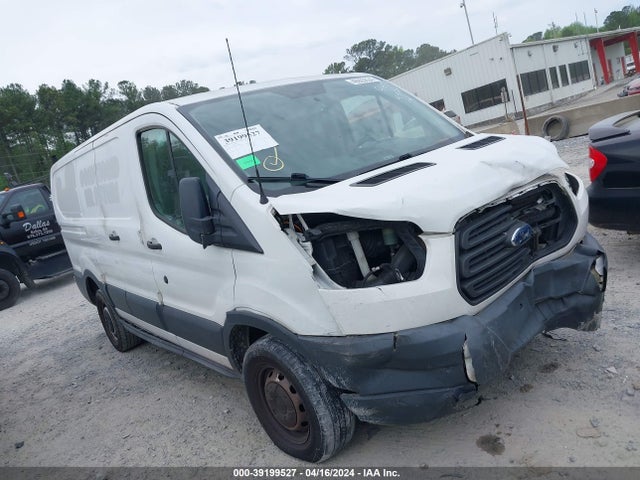 2015 1FTYR1ZM4FKA79450 main image