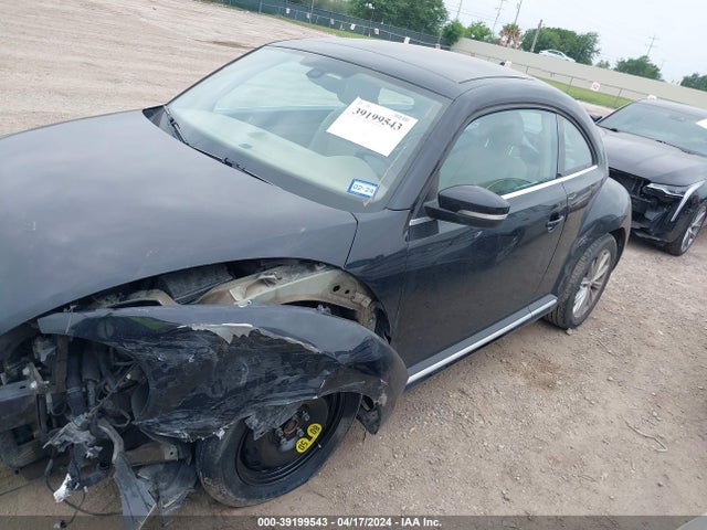 3VWJD7AT9JM712397 Volkswagen Beetle 2.0t Se