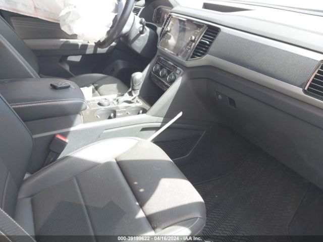 2023 VOLKSWAGEN ATLAS CROSS SPORT 1V2SC2CA7PC206231 Photo 4
