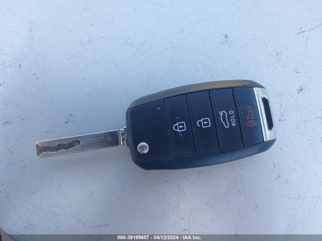 KIA Optima Lx 2018 5XXGT4L31JG216636 Image 11