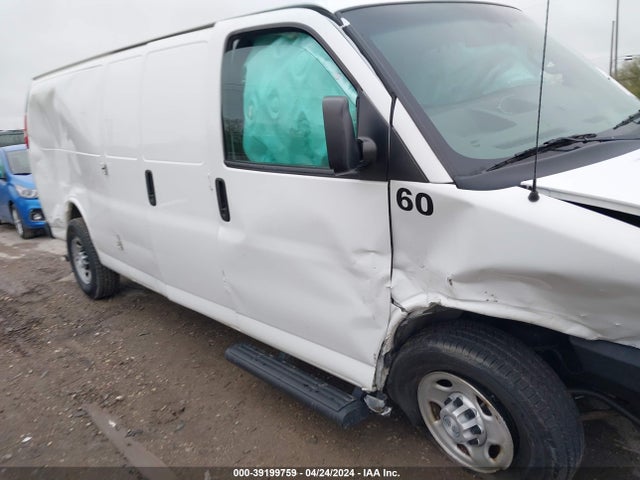 Chevrolet Express 2500 Work Van 2016 1GCWGBFG9G1313204 Image 13