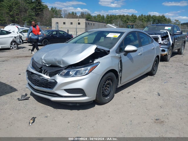Chevrolet Cruze Ls Auto 2018 1G1BC5SMXJ7149692 Image 2