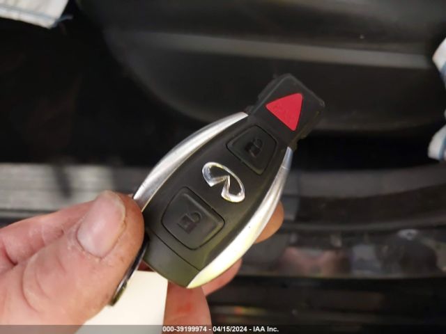 SJKCH5CP9HA035425 Infiniti Qx30 Luxury