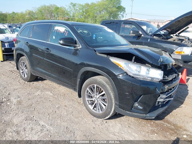 Toyota Highlander Xle 2017 5TDJZRFHXHS378380 Image 1