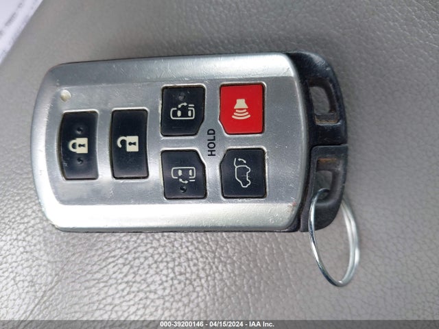 Toyota Sienna Xle 8 Passenger 2015 5TDYK3DC3FS649753 Image 11