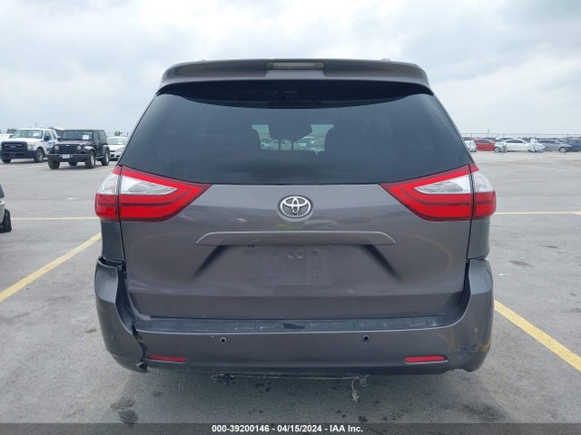 Toyota Sienna Xle 8 Passenger 2015 5TDYK3DC3FS649753 Image 17