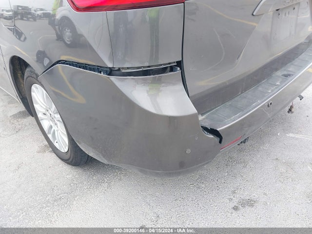 Toyota Sienna Xle 8 Passenger 2015 5TDYK3DC3FS649753 Image 18