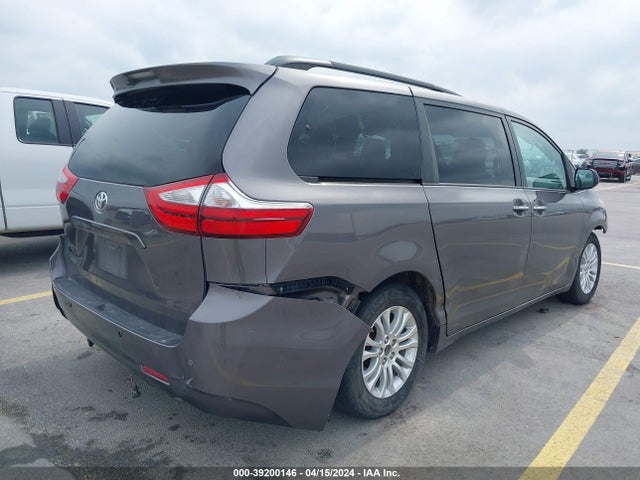 Toyota Sienna Xle 8 Passenger 2015 5TDYK3DC3FS649753 Image 4