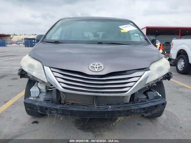 Toyota Sienna Xle 8 Passenger 2015 5TDYK3DC3FS649753 Image 6