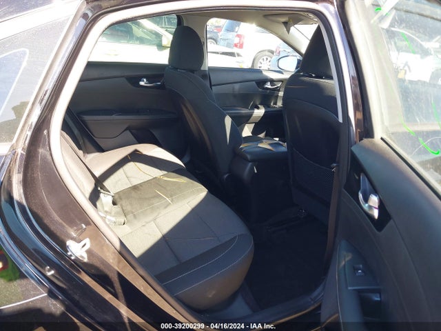 KIA FORTE S 2019 3KPF34AD7KE021769 Image 8