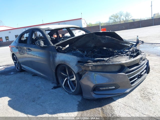 2018 1HGCV1F33JA155239 main image