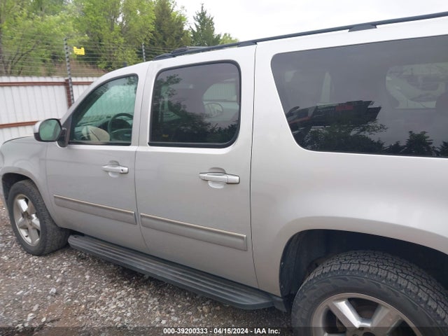 Chevrolet Suburban 1500 Lt 2014 1GNSCJE09ER110716 Image 14