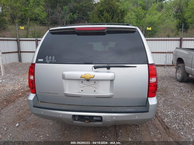 Chevrolet Suburban 1500 Lt 2014 1GNSCJE09ER110716 Image 16