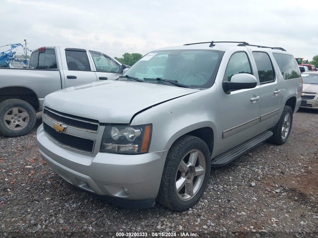 Chevrolet Suburban 1500 Lt 2014 1GNSCJE09ER110716 Image 2