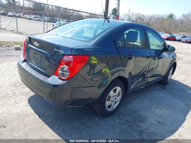 Chevrolet Sonic Ls Manual 2014 1G1JB5SH2E4159688 Image 4
