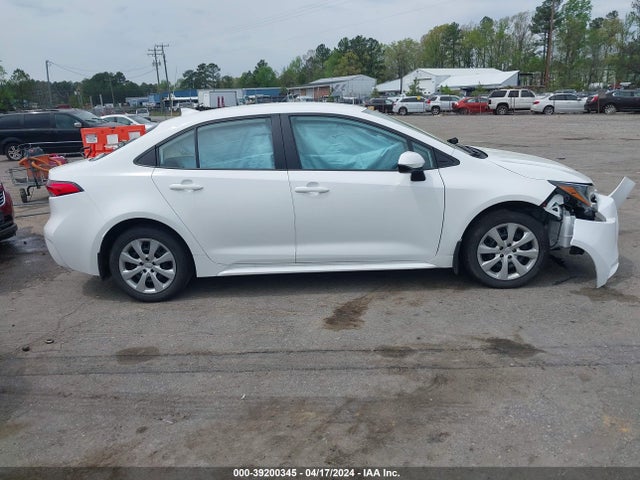 Toyota COROLLA LE 2022 5YFEPMAE7NP372693 Image 13
