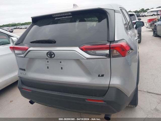 Toyota RAV4 LE 2022 2T3H1RFV1NW222587 Image 16