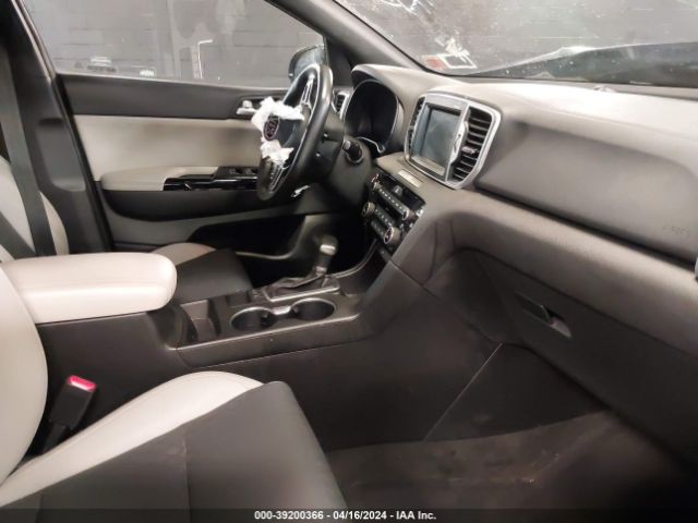 KNDPNCAC3J7409662 KIA Sportage Ex