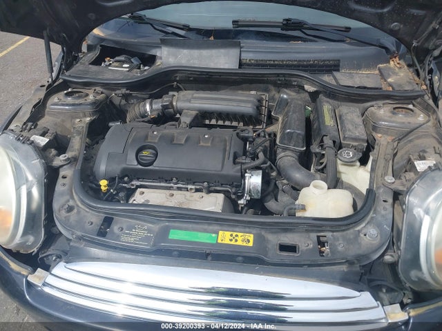 2008 MINI COOPER CLUBMAN WMWML33508TJ46746 Photo 9