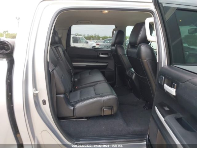 5TFEM5F17KX137096 Toyota Tundra Sr5 4.6l V8