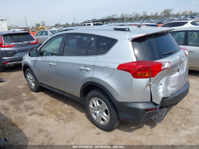 Toyota RAV4 LE 2014 JTMBFREV1ED071854 Image 3