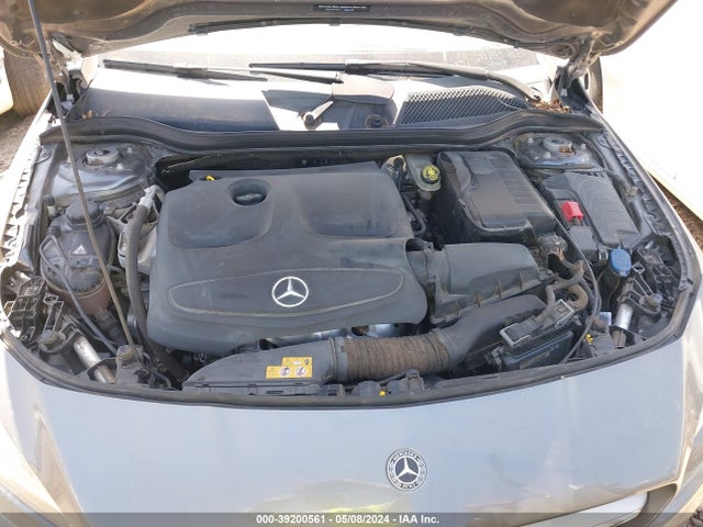 Mercedes-Benz CLA 250 2018 WDDSJ4EB8JN571527 Image 10