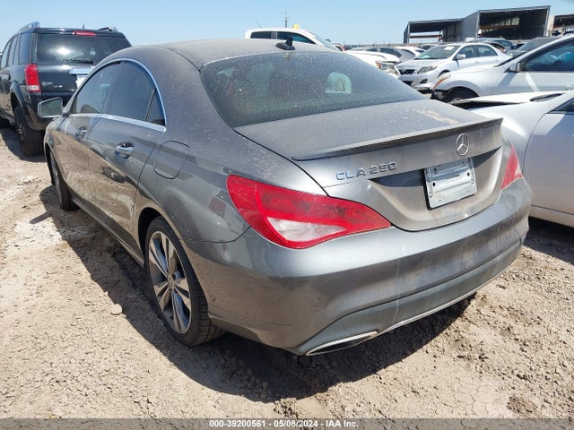 Mercedes-Benz CLA 250 2018 WDDSJ4EB8JN571527 Image 3