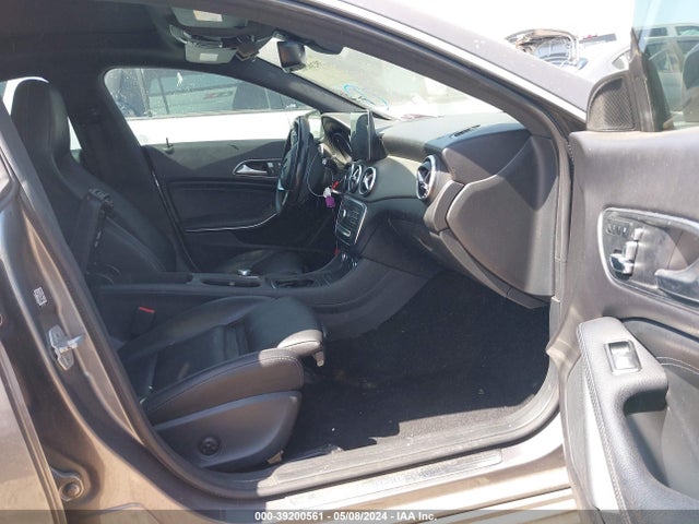 Mercedes-Benz CLA 250 2018 WDDSJ4EB8JN571527 Image 5