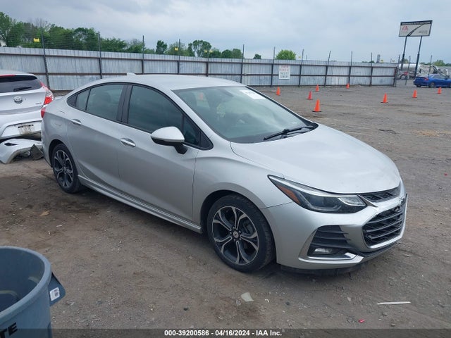 2019 1G1BE5SM8K7140405 main image
