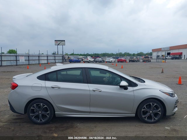 Chevrolet CRUZE LT 2019 1G1BE5SM8K7140405 Image 13