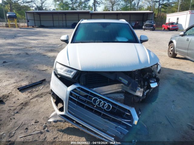 WA1CNAFY7J2224898 Audi Q5 2.0t Premium/2.0t Tech Premium