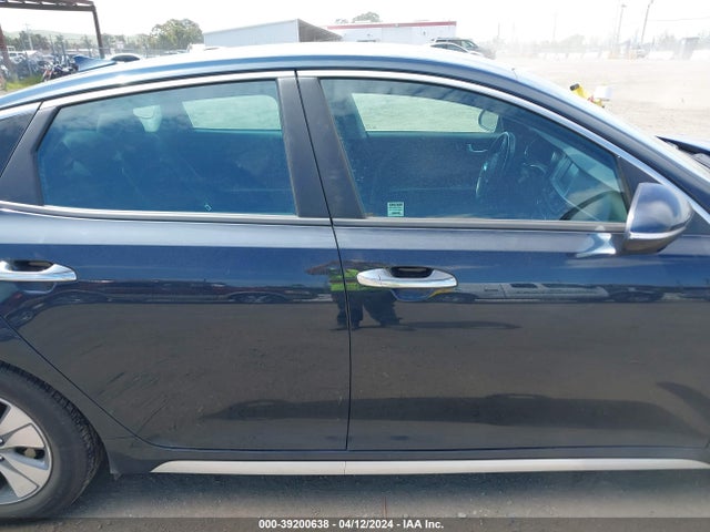 KIA Optima Hybrid Premium 2018 KNAGT4LE5J5023439 Image 13