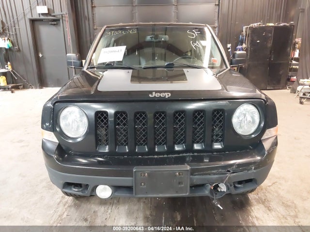 1C4NJRBB2GD673672 Jeep Patriot Sport Se