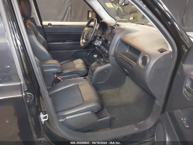 1C4NJRBB2GD673672 Jeep Patriot Sport Se