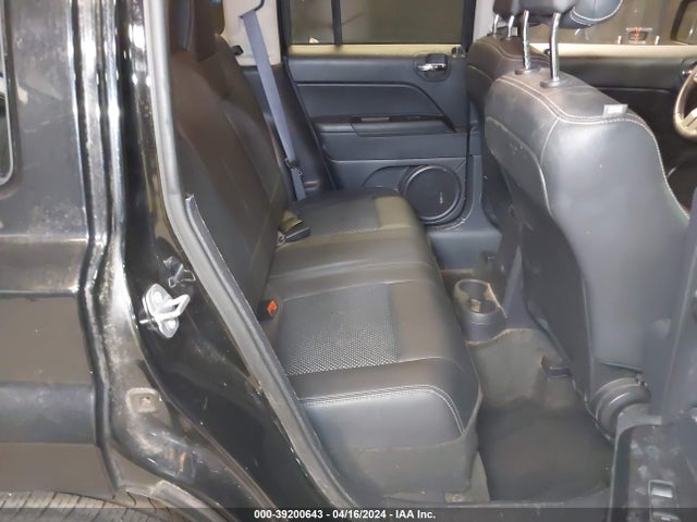 1C4NJRBB2GD673672 Jeep Patriot Sport Se