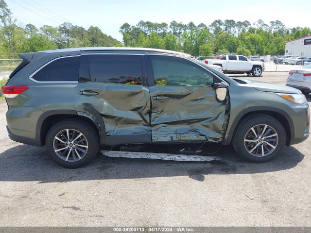 Toyota Highlander Xle 2019 5TDKZRFH2KS302745 Image 14