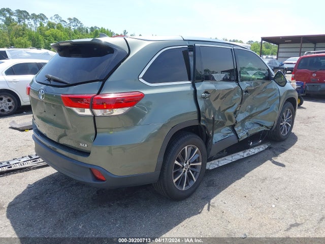Toyota Highlander Xle 2019 5TDKZRFH2KS302745 Image 4