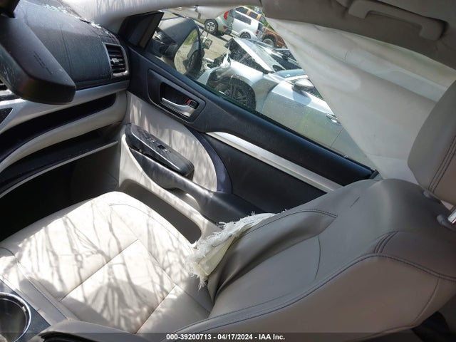 Toyota Highlander Xle 2019 5TDKZRFH2KS302745 Image 5