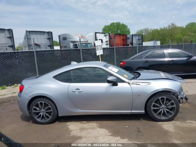 JF1ZNAA15L9751526 Toyota 86