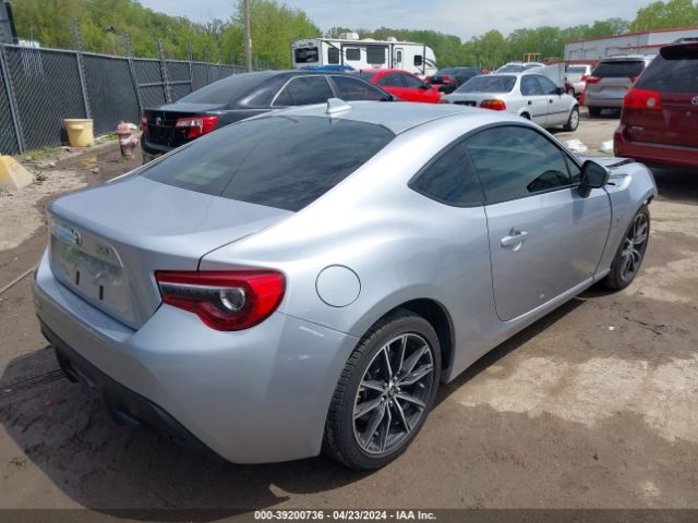 JF1ZNAA15L9751526 Toyota 86