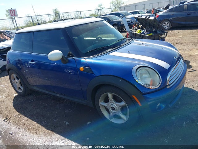 2007 MINI COOPER WMWMF33507TU63240 Photo 0