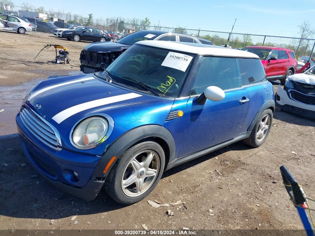 2007 MINI COOPER WMWMF33507TU63240 Photo 1