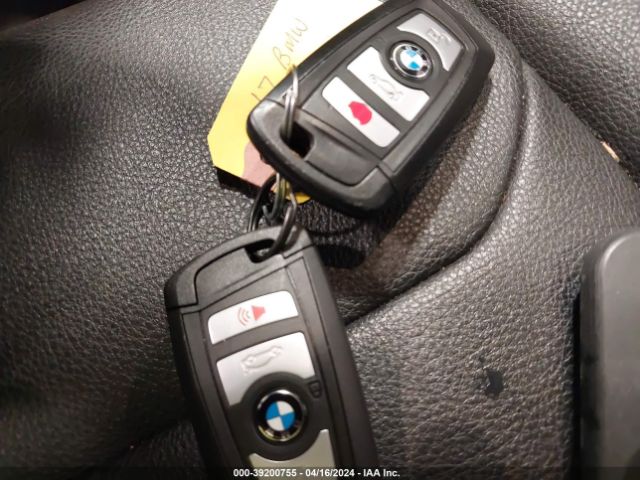 WBA8A3C3XHA066890 BMW 320i Xdrive
