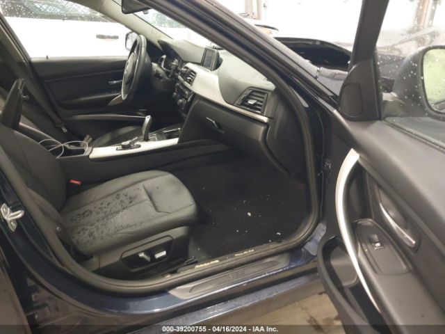 WBA8A3C3XHA066890 BMW 320i Xdrive