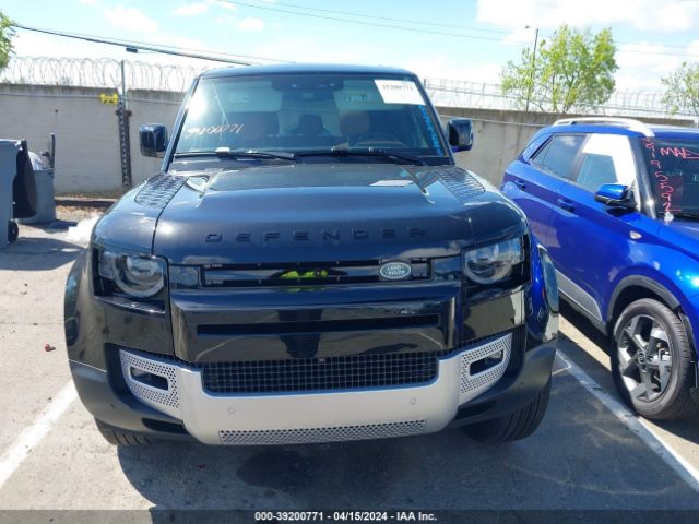 SALEJ7EU8R2262933 Land Rover Defender 110 P400 S