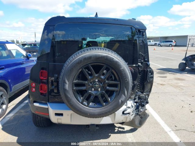 SALEJ7EU8R2262933 Land Rover Defender 110 P400 S