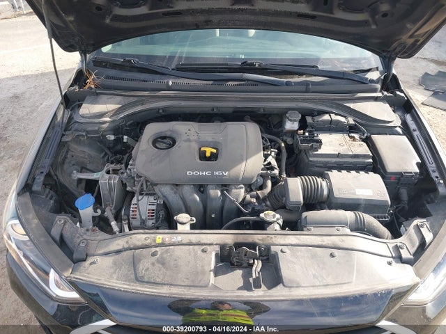 Hyundai ELANTRA SE 2018 5NPD74LF6JH274375 Image 10