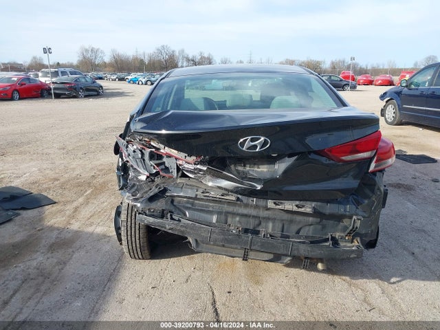 Hyundai ELANTRA SE 2018 5NPD74LF6JH274375 Image 17